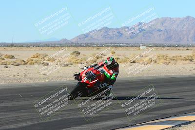 media/Jan-10-2025-CVMA Friday Practice (Fri) [[489e0da257]]/Group 4 and Trackday/Session 2 (Turn 4 Inside)/